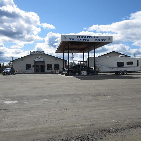 Nisutlin Trading Post Motel Teslin Exterior foto
